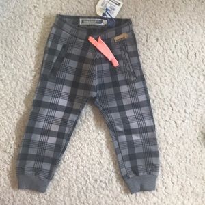 Toddler pants, size 18 to 24 months